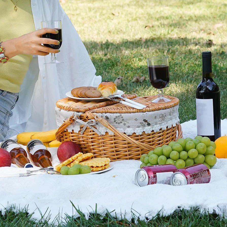 ZORMY 15" Wicker Picnic Basket with Removable Liner and Folding Handles